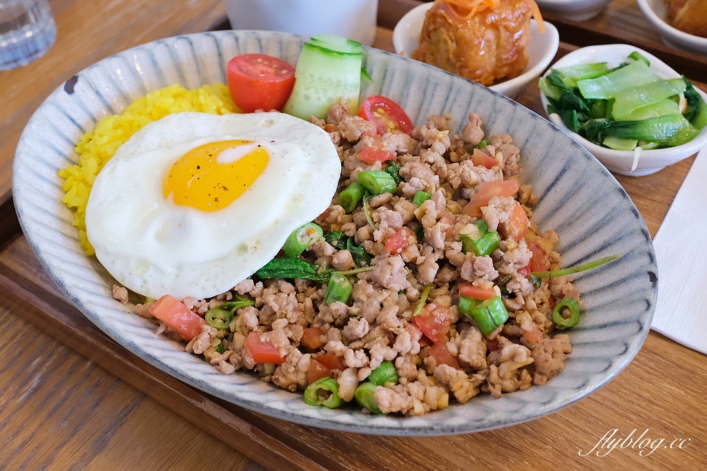 花蓮美食｜小巷茉莉．花蓮文青風老宅咖啡館，舒芙蕾鬆餅好好吃 @飛天璇的口袋