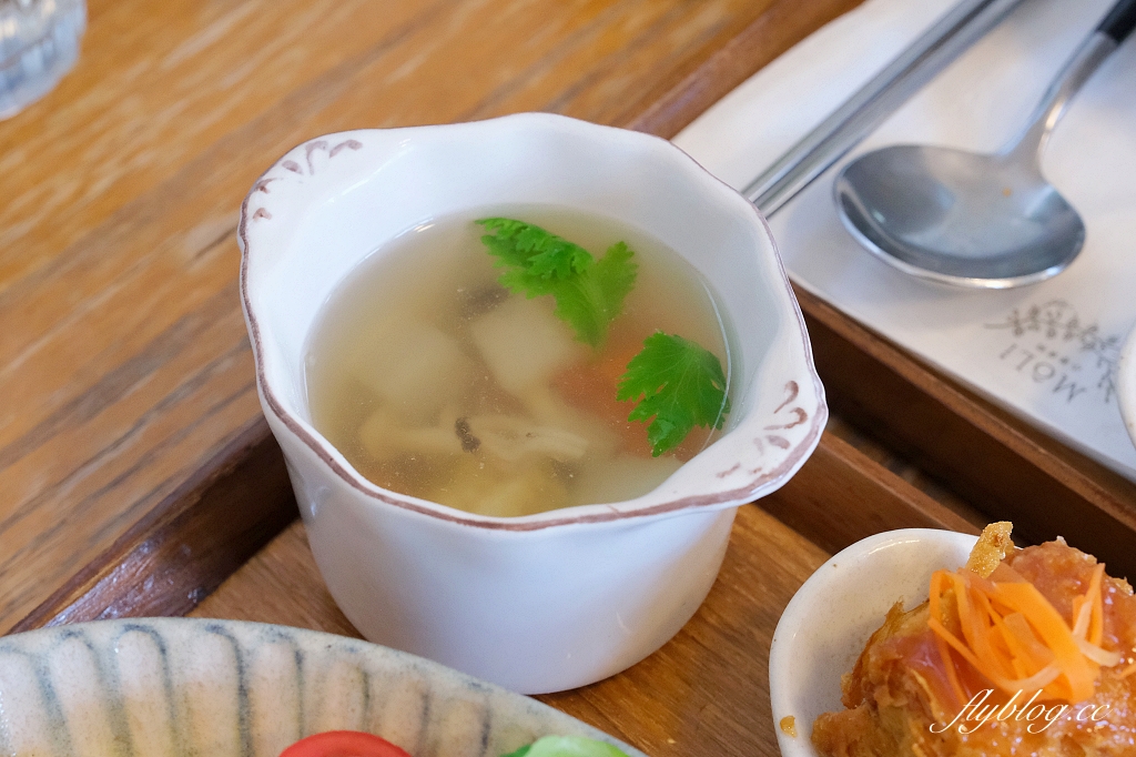 花蓮美食｜小巷茉莉．花蓮文青風老宅咖啡館，舒芙蕾鬆餅好好吃 @飛天璇的口袋