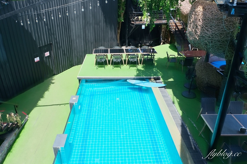 泰國芭達雅｜3 Mermaids．芭達雅超夯三隻美人魚餐廳，坐在鳥巢欣賞蔚藍海景 @飛天璇的口袋