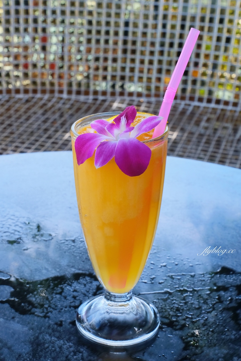 泰國芭達雅｜3 Mermaids．芭達雅超夯三隻美人魚餐廳，坐在鳥巢欣賞蔚藍海景 @飛天璇的口袋