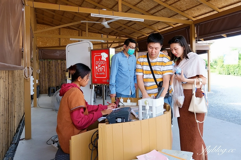 泰國曼谷｜Bubble in the Forest．網紅必拍馬爾地夫風情餐廳，漂浮在水上的小木屋 @飛天璇的口袋