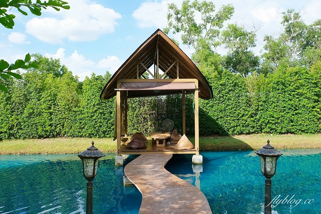 泰國曼谷｜Bubble in the Forest．網紅必拍馬爾地夫風情餐廳，漂浮在水上的小木屋 @飛天璇的口袋