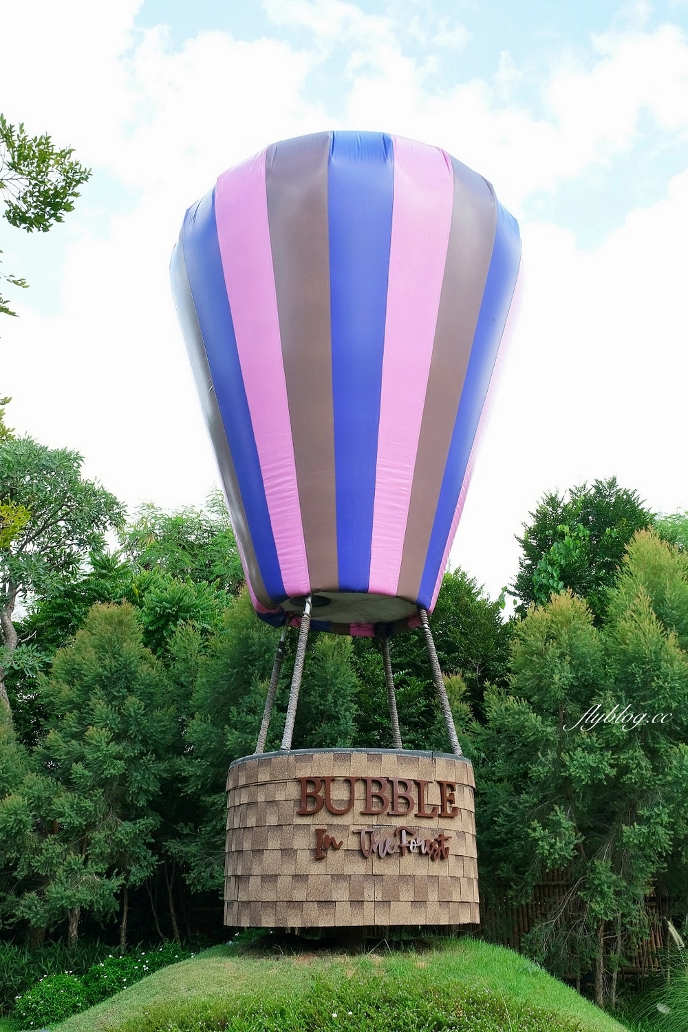 泰國曼谷｜Bubble in the Forest．網紅必拍馬爾地夫風情餐廳，漂浮在水上的小木屋 @飛天璇的口袋