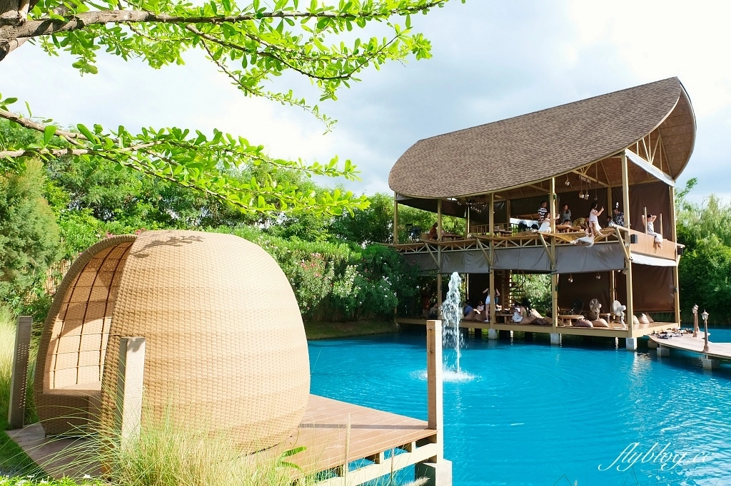 泰國曼谷｜Bubble in the Forest．網紅必拍馬爾地夫風情餐廳，漂浮在水上的小木屋 @飛天璇的口袋