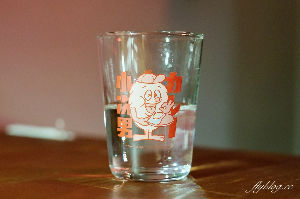 台中西區｜小次男咖哩所審計店．大人味咖哩專賣店，白飯也可以吃到飽 @飛天璇的口袋