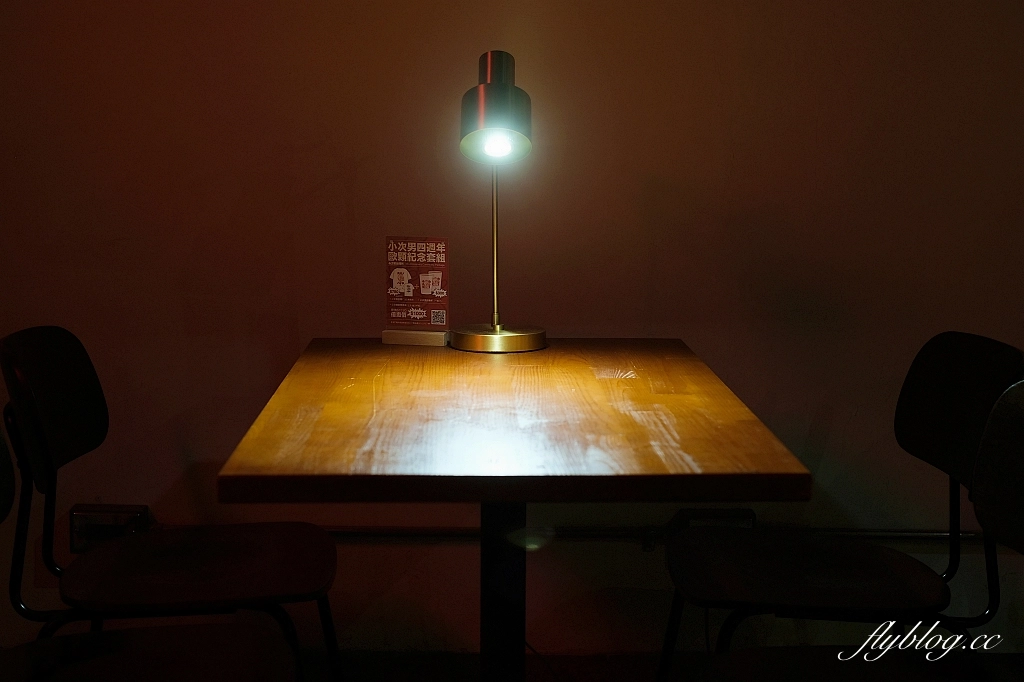 台中西區｜小次男咖哩所審計店．大人味咖哩專賣店，白飯也可以吃到飽 @飛天璇的口袋