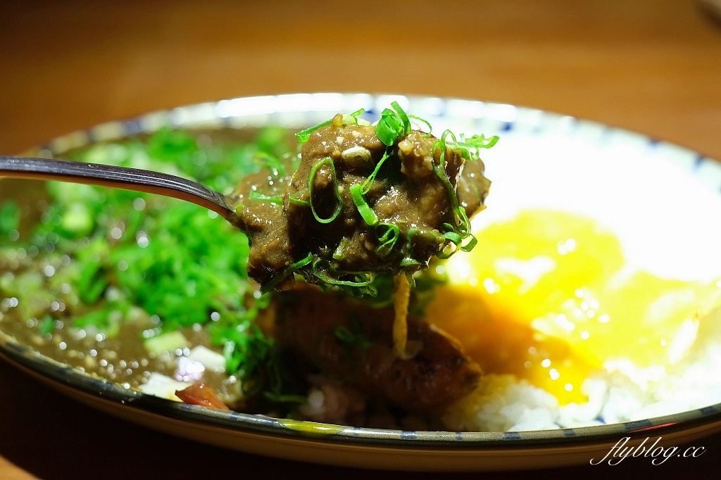 台中西區｜小次男咖哩所審計店．大人味咖哩專賣店，白飯也可以吃到飽 @飛天璇的口袋