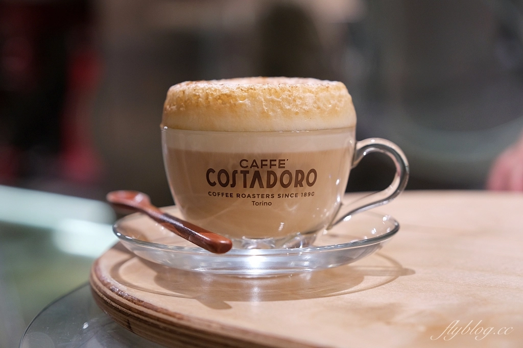 台中南區｜黝脈咖啡．營業到2點的深夜咖啡館，紅磚窯裡喝咖啡的氛圍 @飛天璇的口袋