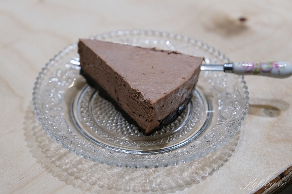 台中南區｜黝脈咖啡．營業到2點的深夜咖啡館，紅磚窯裡喝咖啡的氛圍 @飛天璇的口袋