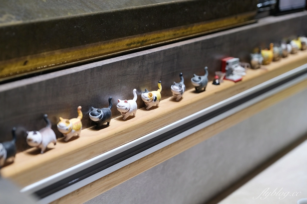 台中南區｜黝脈咖啡．營業到2點的深夜咖啡館，紅磚窯裡喝咖啡的氛圍 @飛天璇的口袋