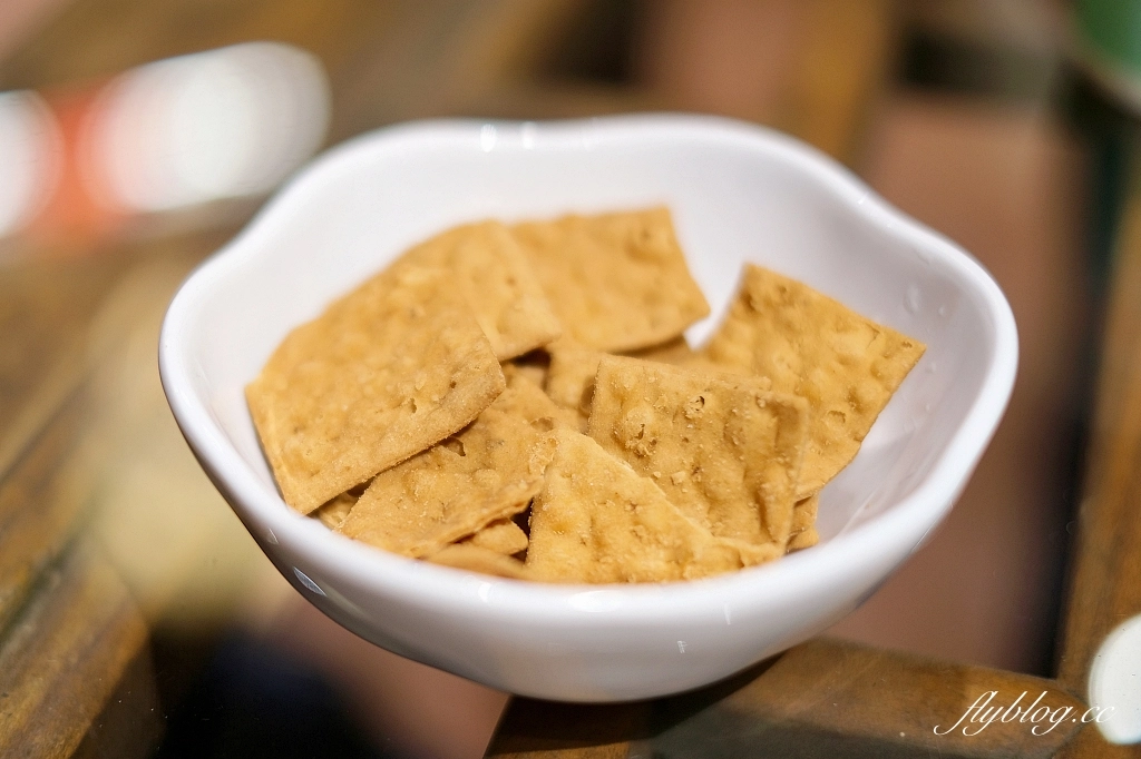 台中北屯｜耕讀園民俗公園店，隱身公園裡的茶坊，充滿古色古香的中式客棧風 @飛天璇的口袋