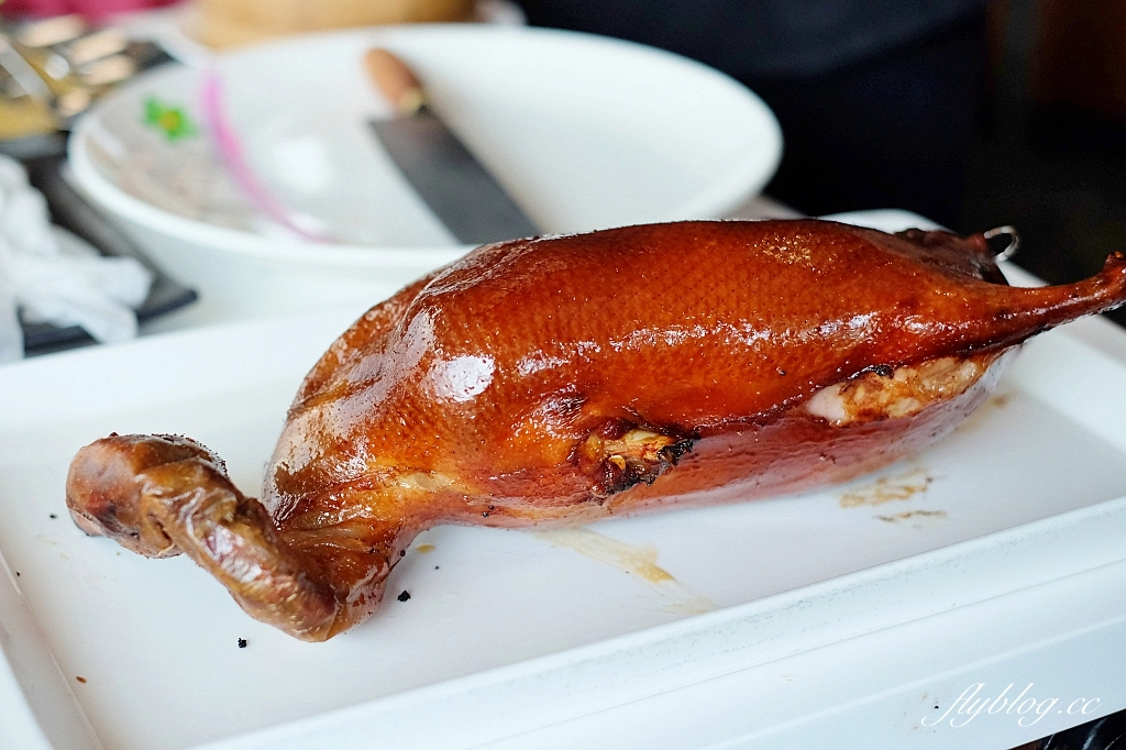 台中西屯｜頂園全鴨坊．米其林推介台中烤鴨，搬家之後還有專屬停車場，附2023最新菜單 @飛天璇的口袋