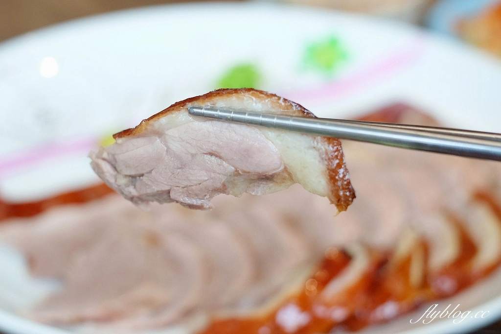 台中西屯｜頂園全鴨坊．米其林推介台中烤鴨，搬家之後還有專屬停車場，附2023最新菜單 @飛天璇的口袋