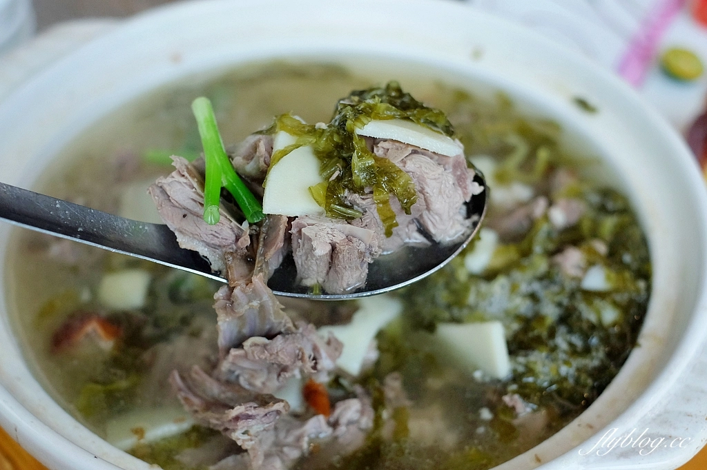 烤鴨控請收藏！精選10家「2025台中烤鴨餐廳」，一鴨3吃多變合菜料理 @飛天璇的口袋