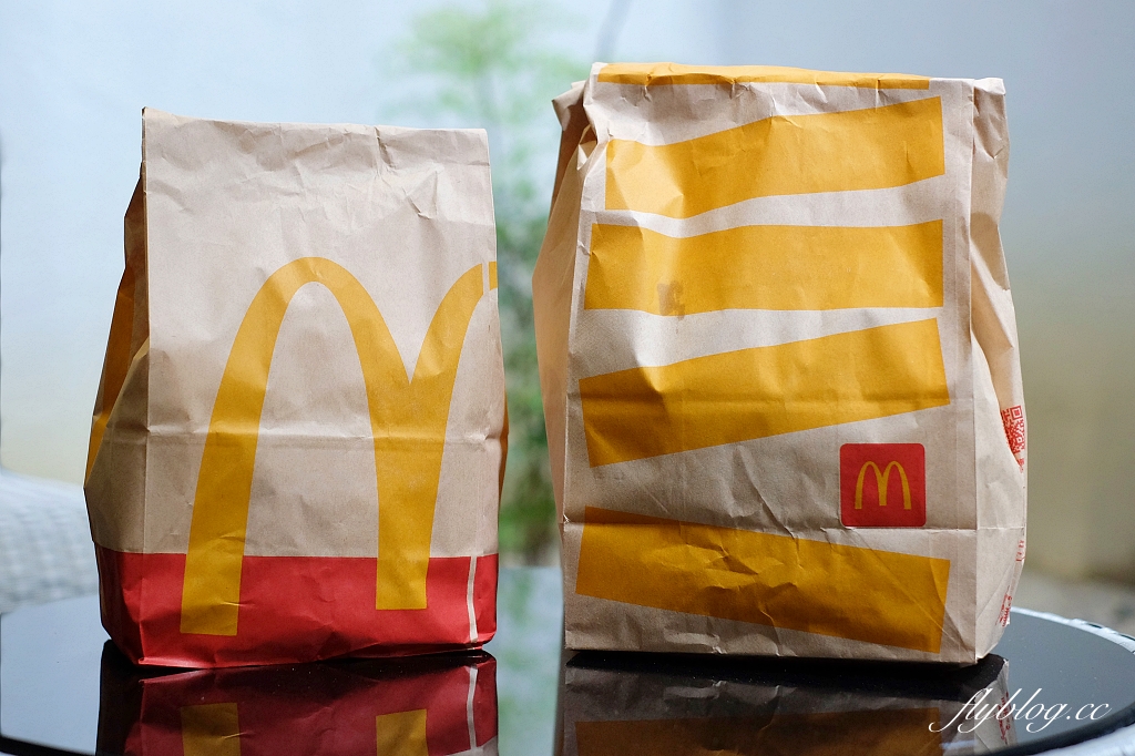 期間限定｜麥當勞螫龍蝦堡．單點385元貴出新高度，標榜每一口都吃得到龍蝦肉 @飛天璇的口袋