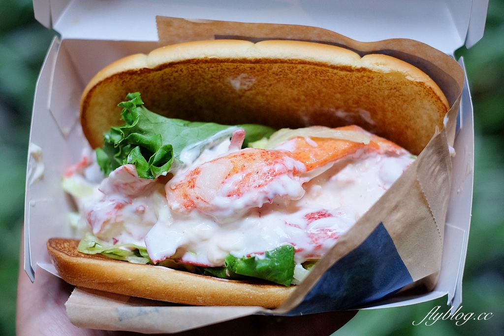 期間限定｜麥當勞螫龍蝦堡．單點385元貴出新高度，標榜每一口都吃得到龍蝦肉 @飛天璇的口袋