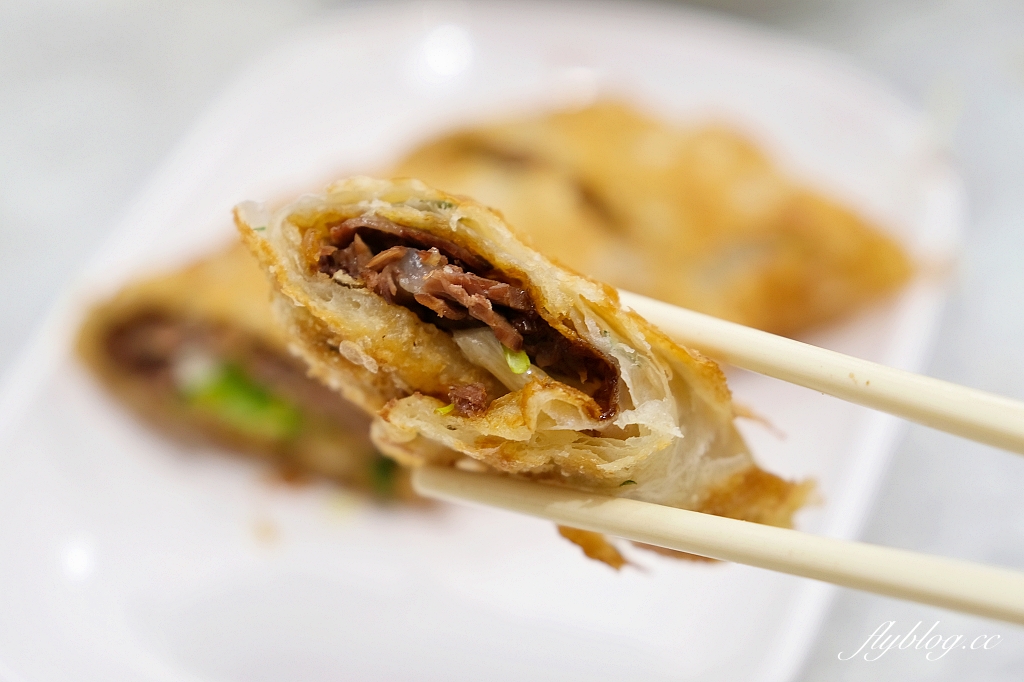 台南東區｜文章牛肉湯東寧旗艦店．台南市區也吃得到，40年老字號溫體牛肉湯 @飛天璇的口袋