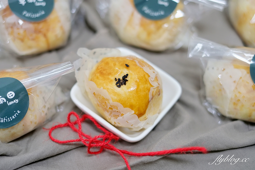 桃園美食｜Laney草雨田．桃園隱藏版蛋黃酥，可愛的小竹簍包裝 @飛天璇的口袋