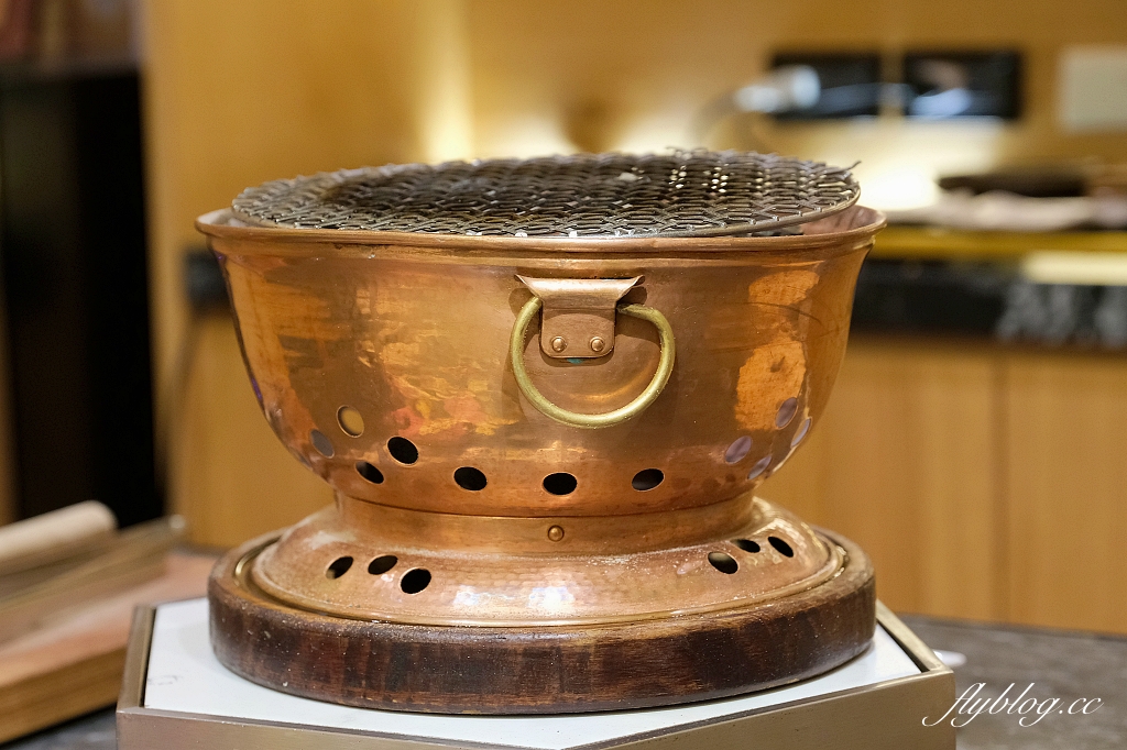 台中南屯｜樂軒和牛專門店．品嚐日本夢幻和牛，宛如私人招待所的用餐空間 @飛天璇的口袋