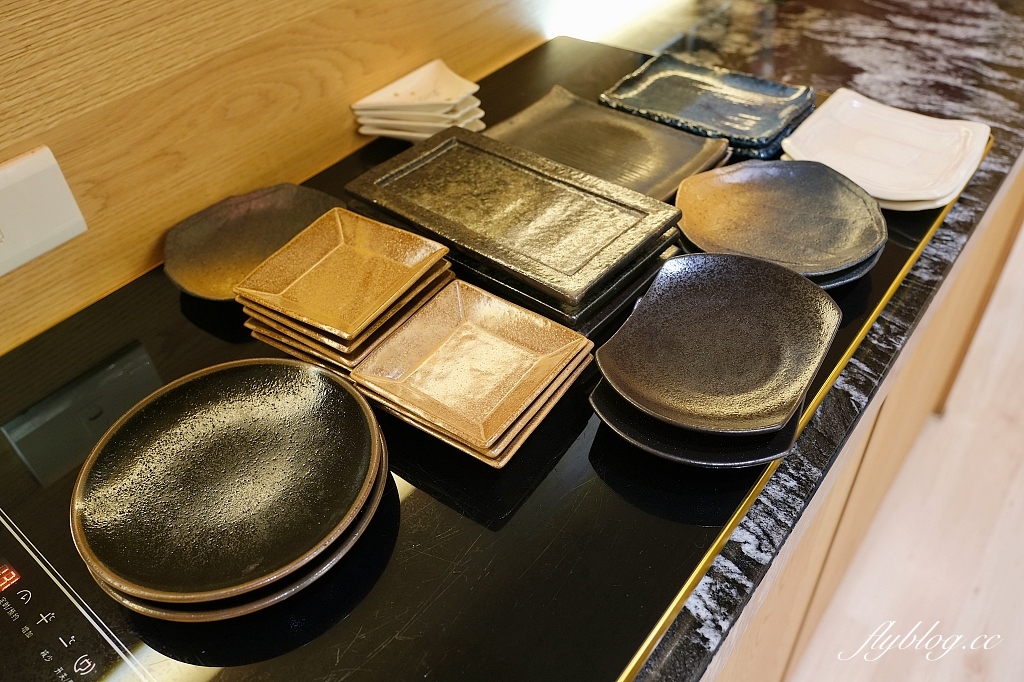 台中南屯｜樂軒和牛專門店．品嚐日本夢幻和牛，宛如私人招待所的用餐空間 @飛天璇的口袋