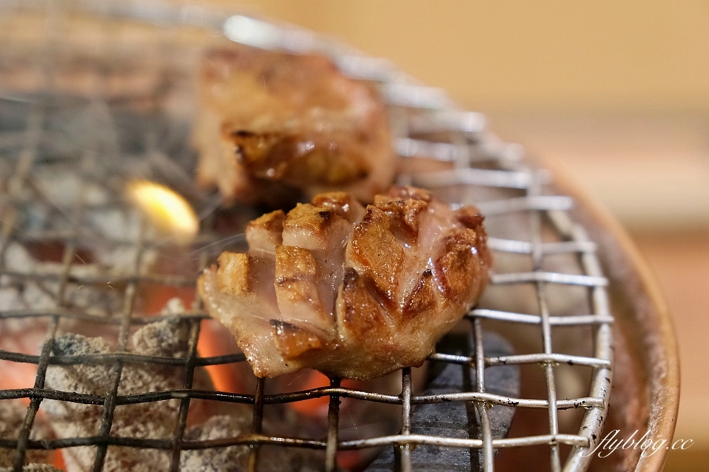 台中南屯｜樂軒和牛專門店．品嚐日本夢幻和牛，宛如私人招待所的用餐空間 @飛天璇的口袋