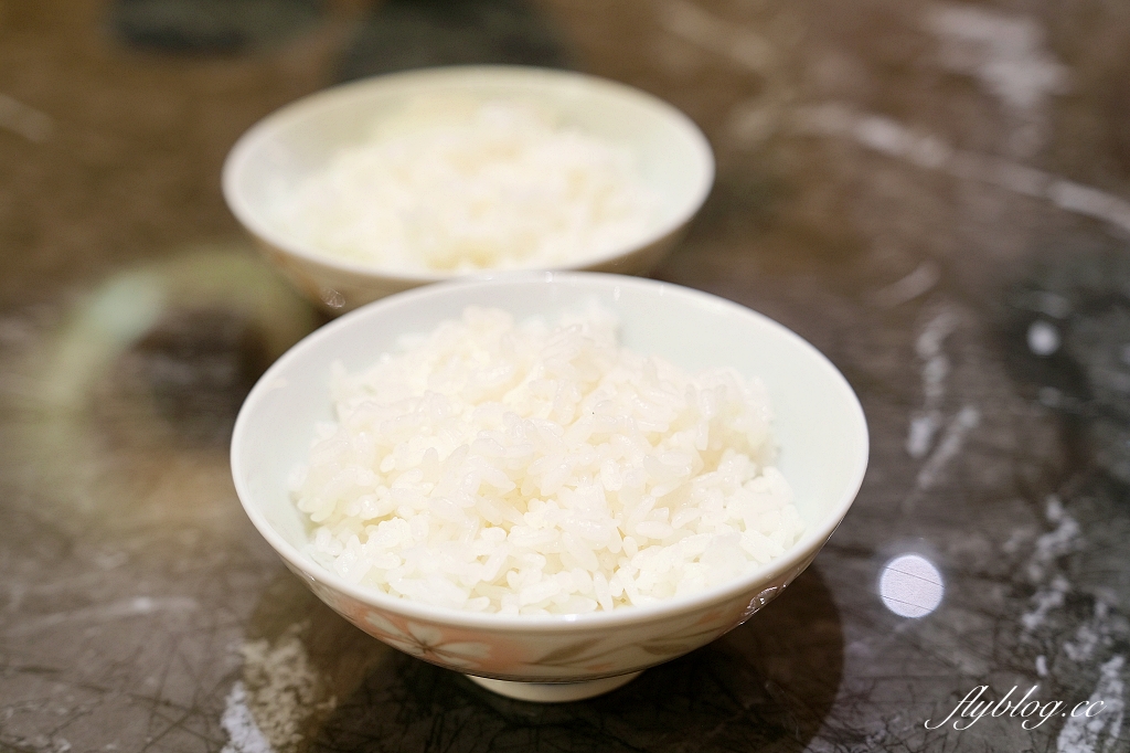 台中南屯｜樂軒和牛專門店．品嚐日本夢幻和牛，宛如私人招待所的用餐空間 @飛天璇的口袋