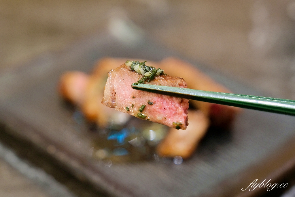 台中南屯｜樂軒和牛專門店．品嚐日本夢幻和牛，宛如私人招待所的用餐空間 @飛天璇的口袋