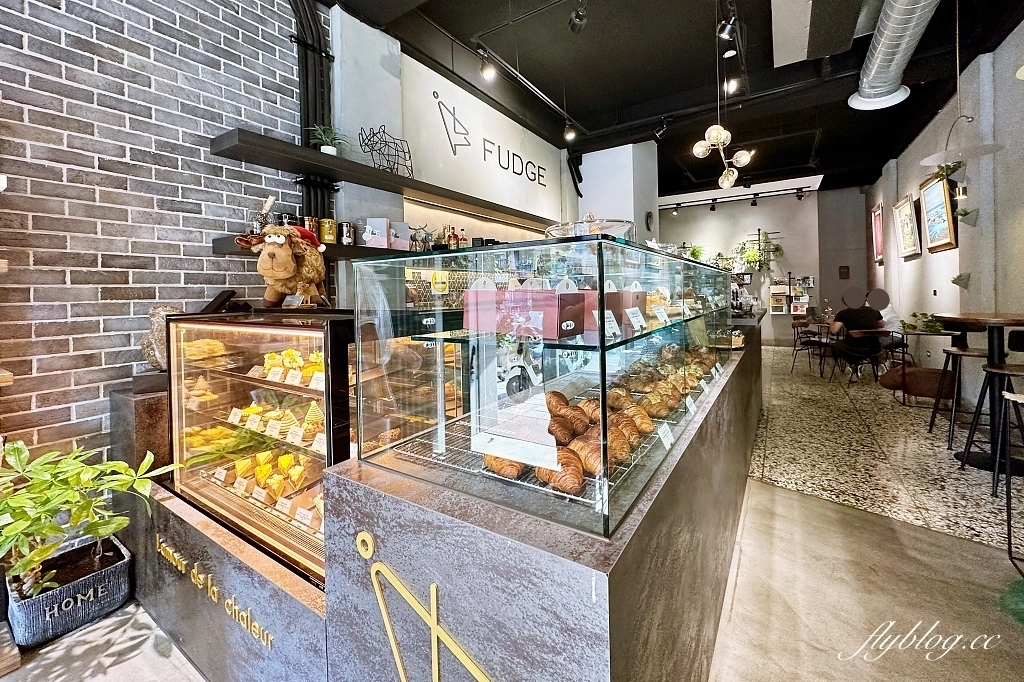 台中沙鹿｜法奇甜點 FUDGE．海線超人氣法式甜點，來自藍帶廚藝學院的美味 @飛天璇的口袋