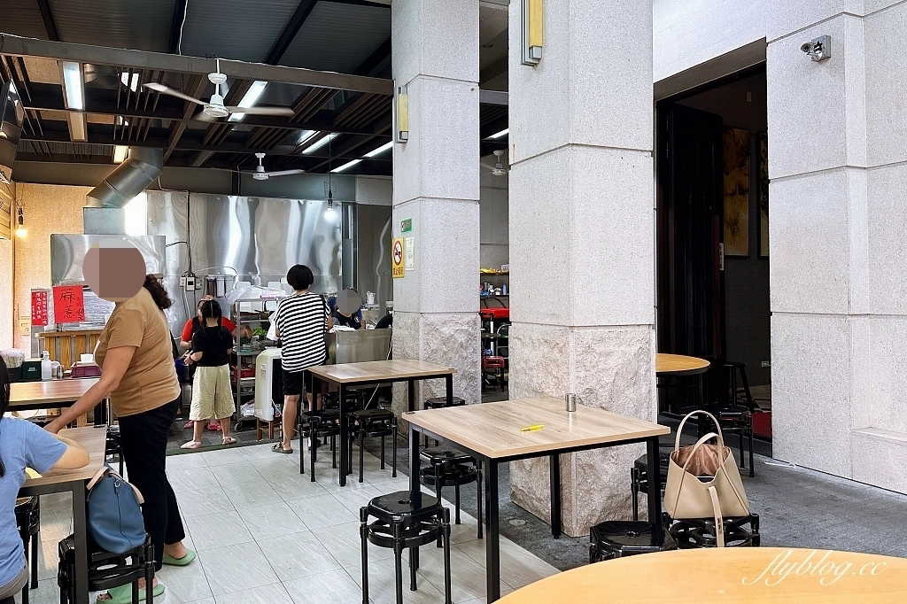 台中北屯｜雙生的店．北屯30年老字號麵店，生意好到搬到豪宅繼續賣 @飛天璇的口袋