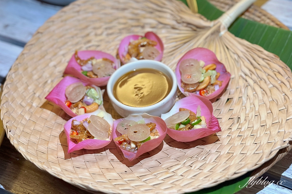 泰國普吉島｜Ma Doo Bua Cafe．普吉島最夯的網美餐廳，躺在大王荷花池上拍照打卡 @飛天璇的口袋