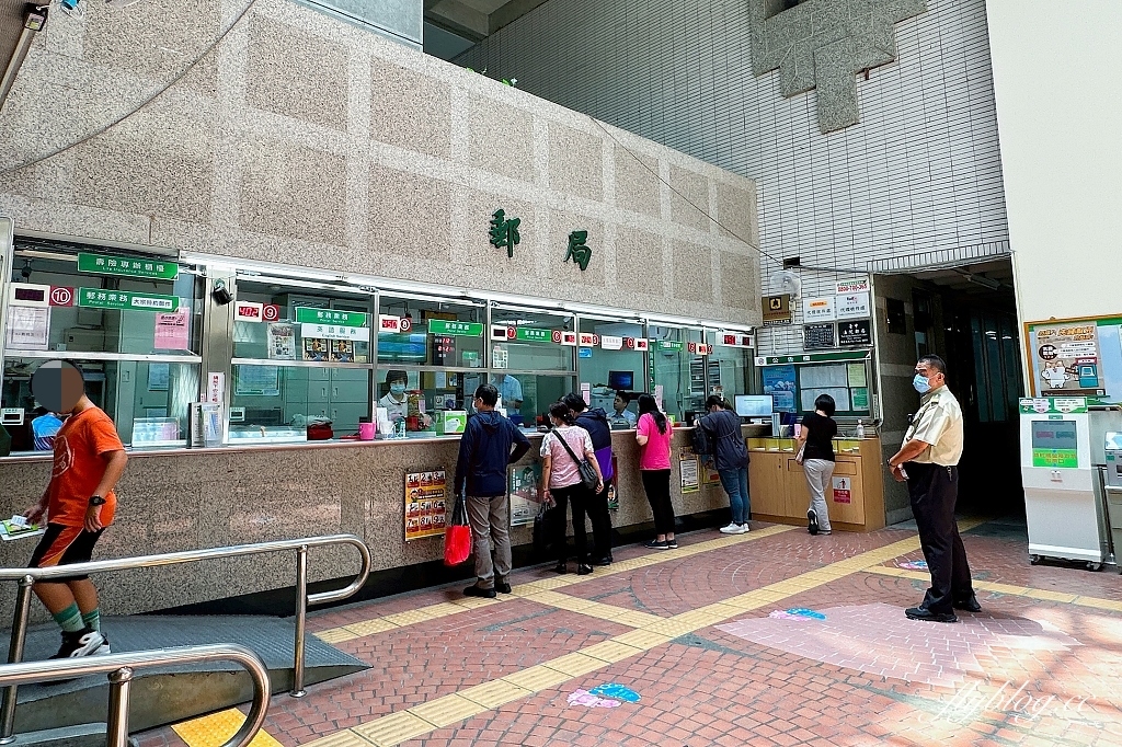 台中西區｜台中地方法院餐廳．隱身地下室的員工餐廳，網友推薦自助餐的天花板 @飛天璇的口袋