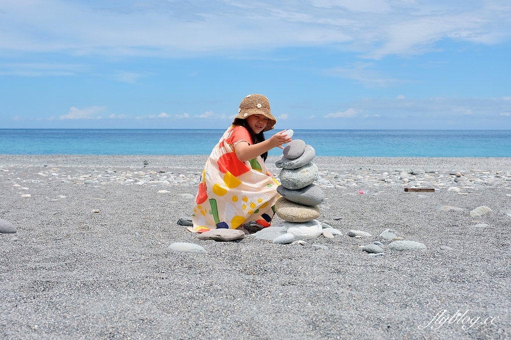 花蓮新城｜曼波海灘．花蓮看海秘境，可以玩石頭疊疊樂 @飛天璇的口袋