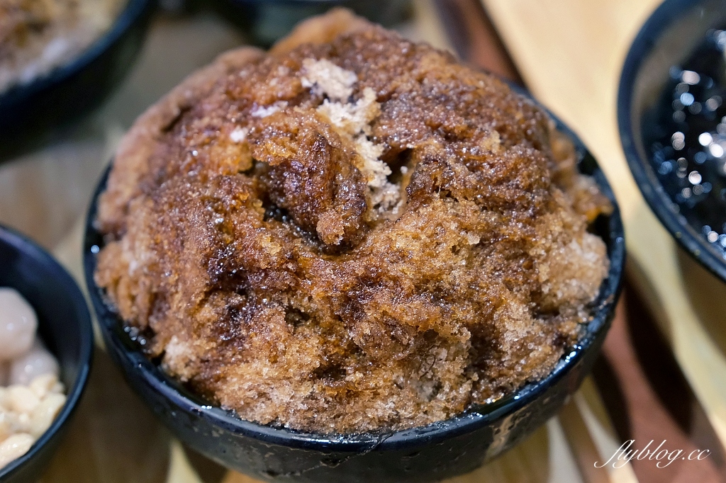 桃園大溪｜柒美堂仙草纏綿冰．澎湖搬來台灣，會牽絲的仙草冰 @飛天璇的口袋