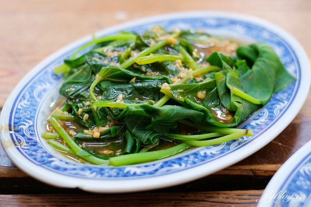 台中沙鹿｜沙鹿拉仔麵月見豬油飯．可愛的微笑豬油拌飯，仿佛在國小教室用餐的感覺 @飛天璇的口袋