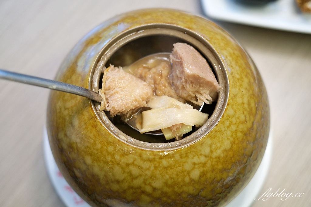 台北士林｜金蓬萊遵古台菜餐廳．台北米其林一星，傳承60年的酒家菜 @飛天璇的口袋