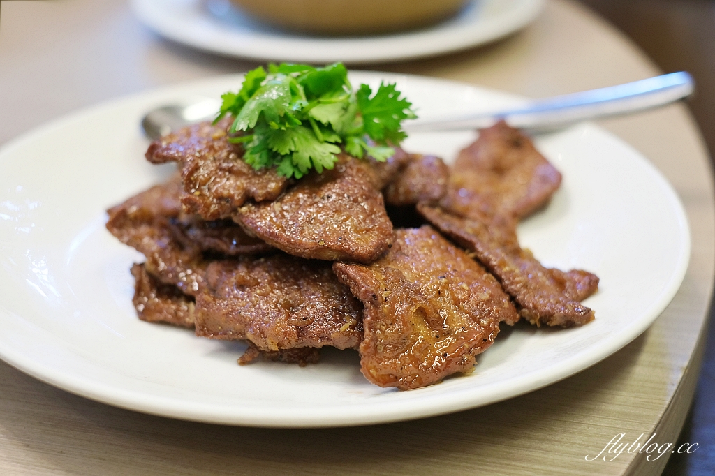 台北士林｜金蓬萊遵古台菜餐廳．台北米其林一星，傳承60年的酒家菜 @飛天璇的口袋