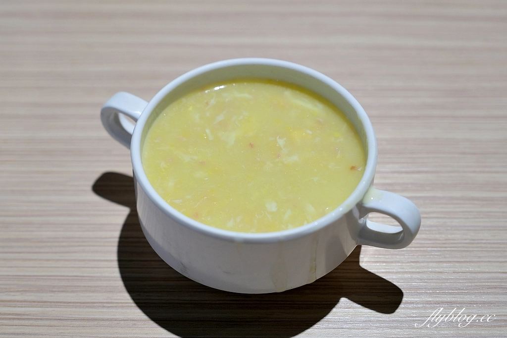 台中東區｜喬e歐爸爸手工披薩吃到飽．369元起披薩吃到飽，義大利麵和炸雞也很好吃 @飛天璇的口袋