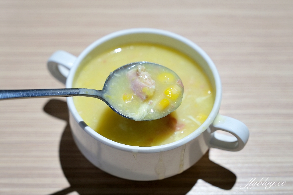 台中東區｜喬e歐爸爸手工披薩吃到飽．369元起披薩吃到飽，義大利麵和炸雞也很好吃 @飛天璇的口袋