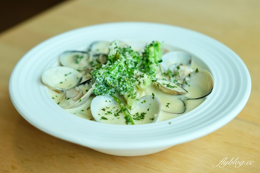 台中東區｜喬e歐爸爸手工披薩吃到飽．369元起披薩吃到飽，義大利麵和炸雞也很好吃 @飛天璇的口袋