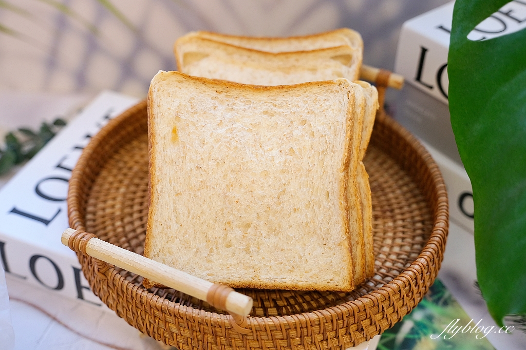 台中北區｜羅娃麵包坊．師承日本師傅野上智寬，台中老字號麵包店 @飛天璇的口袋