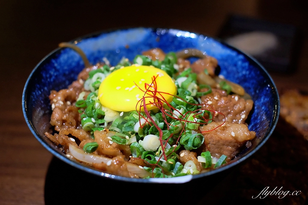 台中北屯｜灸居串燒專門．充滿LOFT風格的居酒屋，服務好氣氛佳食物好吃 @飛天璇的口袋