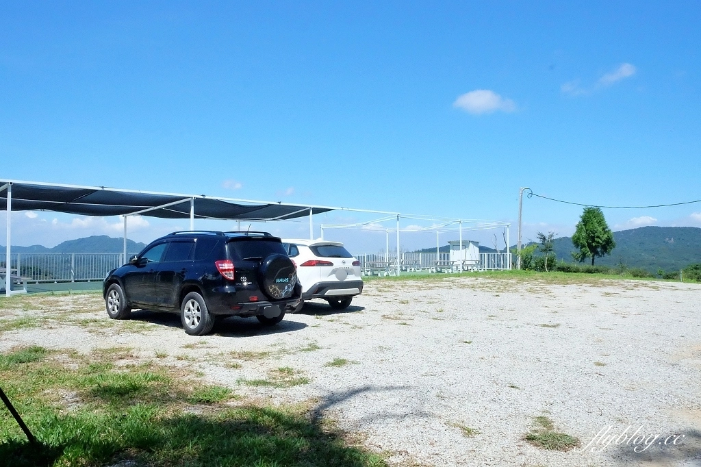 桃園復興｜山月茶屋．坐擁整片茶園景觀，純白透明落地窗建築 @飛天璇的口袋