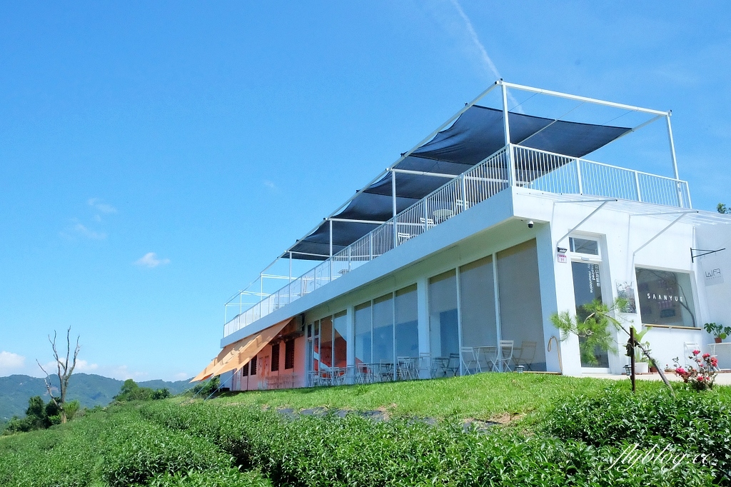 桃園復興｜山月茶屋．坐擁整片茶園景觀，純白透明落地窗建築 @飛天璇的口袋