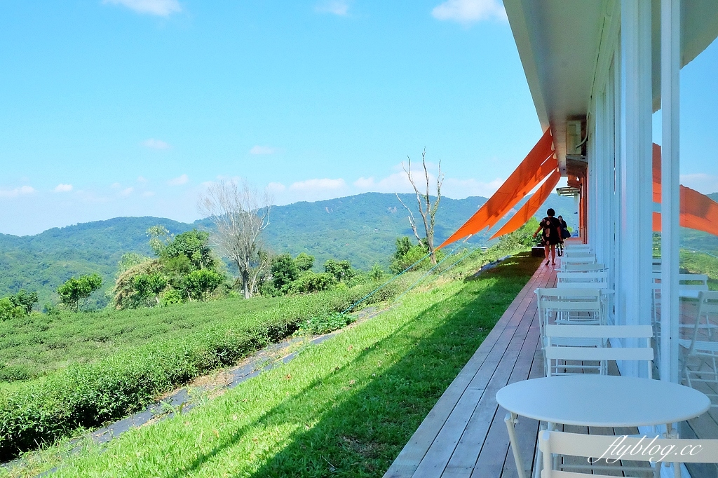 桃園復興｜山月茶屋．坐擁整片茶園景觀，純白透明落地窗建築 @飛天璇的口袋