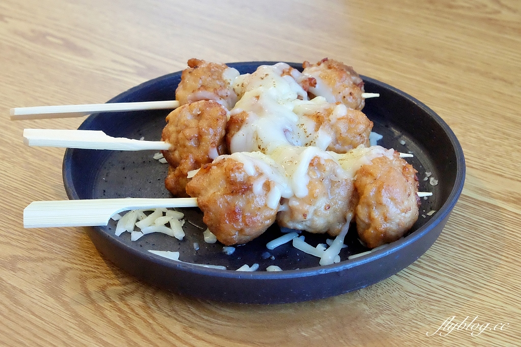 桃園復興｜山月茶屋．坐擁整片茶園景觀，純白透明落地窗建築 @飛天璇的口袋