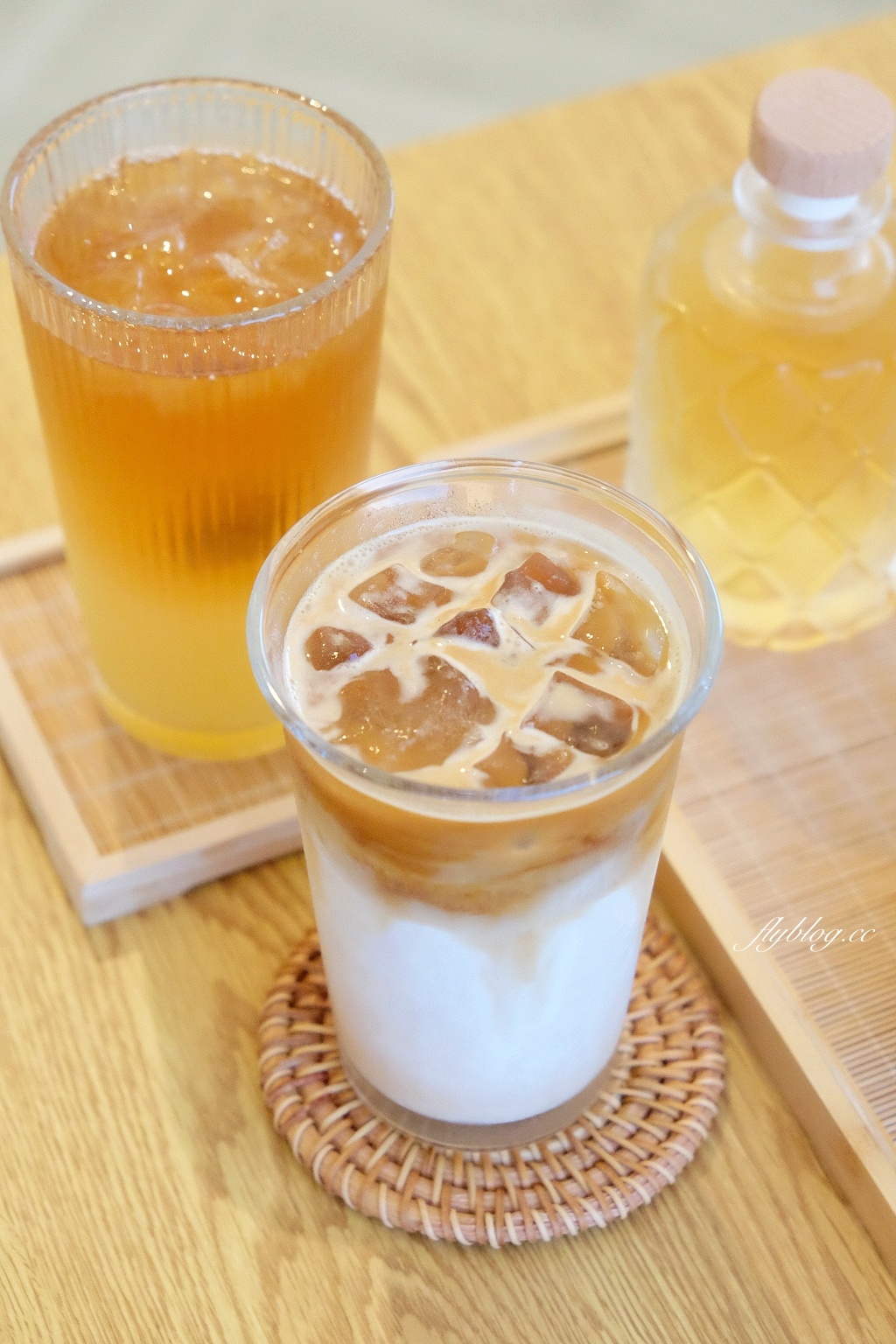 桃園復興｜山月茶屋．坐擁整片茶園景觀，純白透明落地窗建築 @飛天璇的口袋