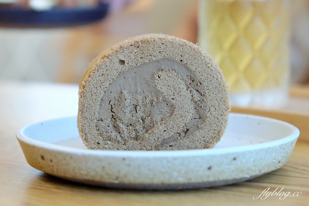 桃園復興｜山月茶屋．坐擁整片茶園景觀，純白透明落地窗建築 @飛天璇的口袋