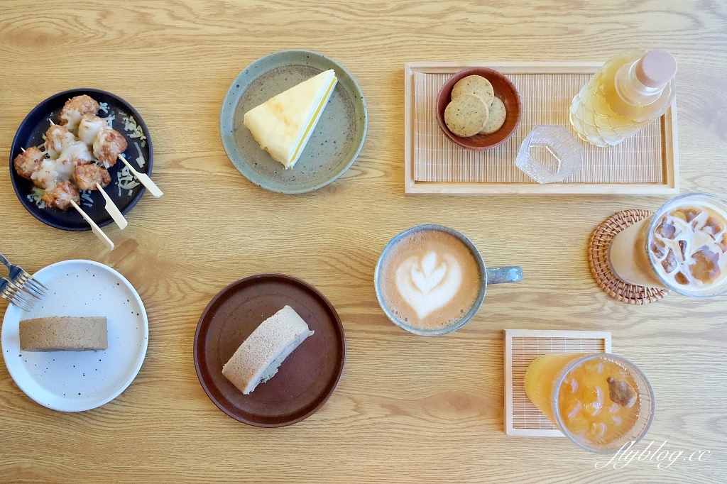 桃園復興｜山月茶屋．坐擁整片茶園景觀，純白透明落地窗建築 @飛天璇的口袋