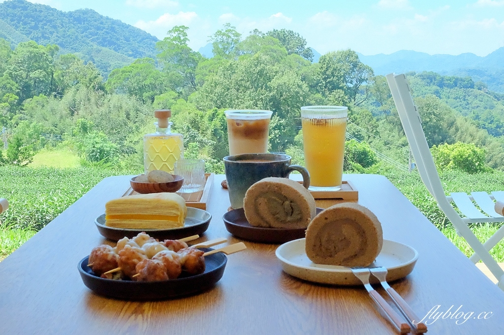 桃園復興｜山月茶屋．坐擁整片茶園景觀，純白透明落地窗建築 @飛天璇的口袋