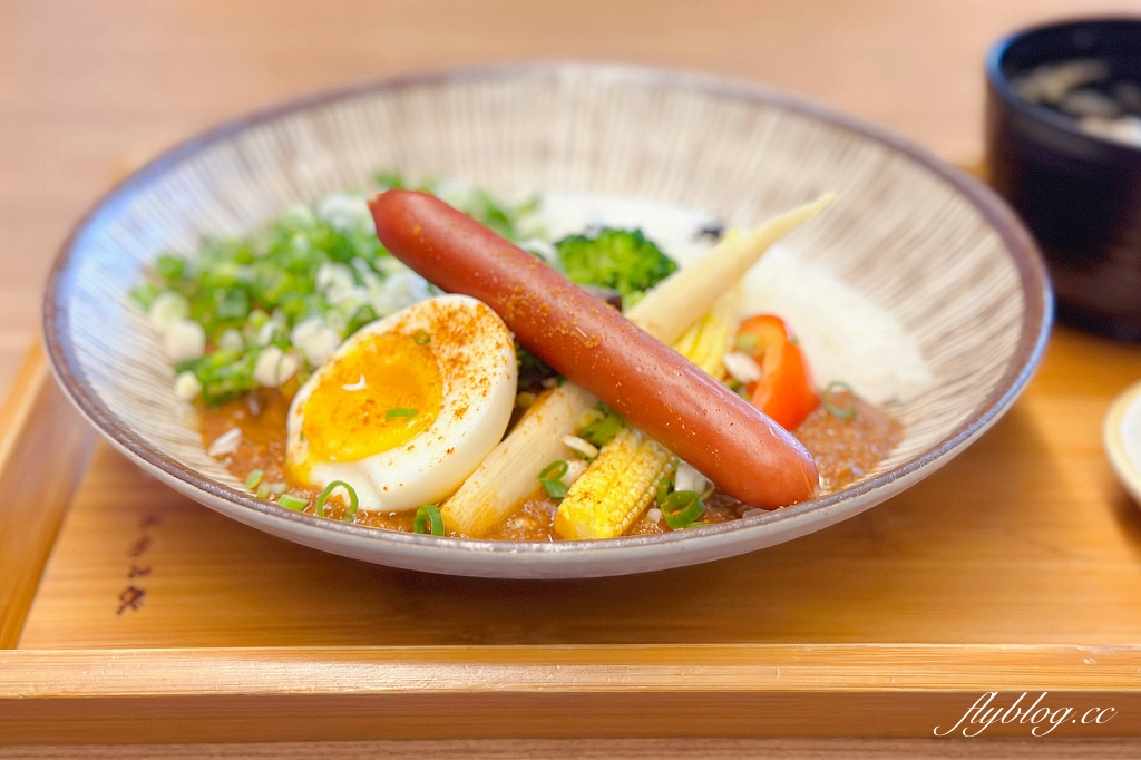 台中北區｜Corico咖哩食所．用心美味的咖哩小店，可以自由搭配配菜 @飛天璇的口袋